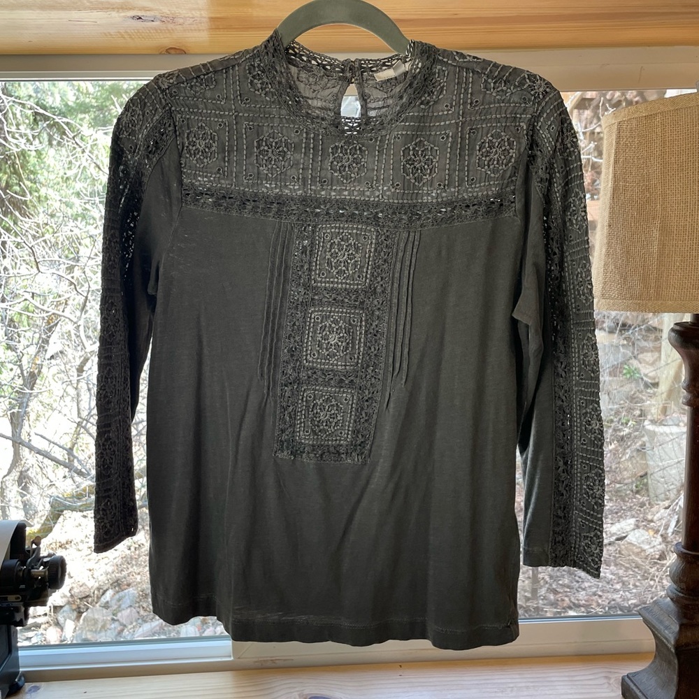 Brand New size small embroidered Lucky Brand Blouse